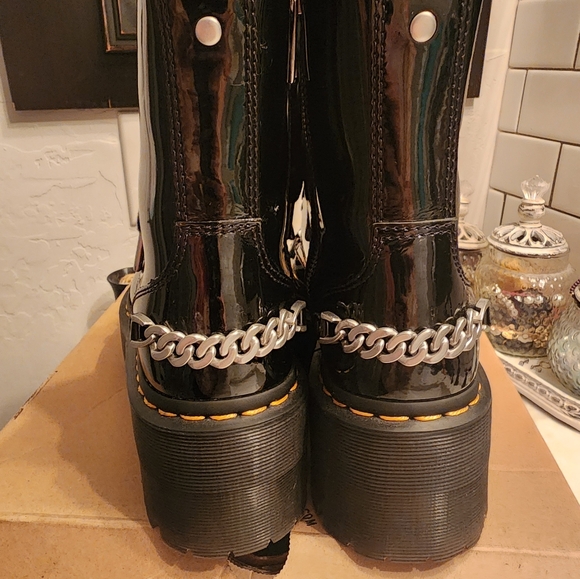 Jadon Boot Max Chain Patent Leather Platforms - Picture 5 of 6
